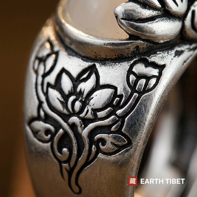 Lotus Seed Stone Ring