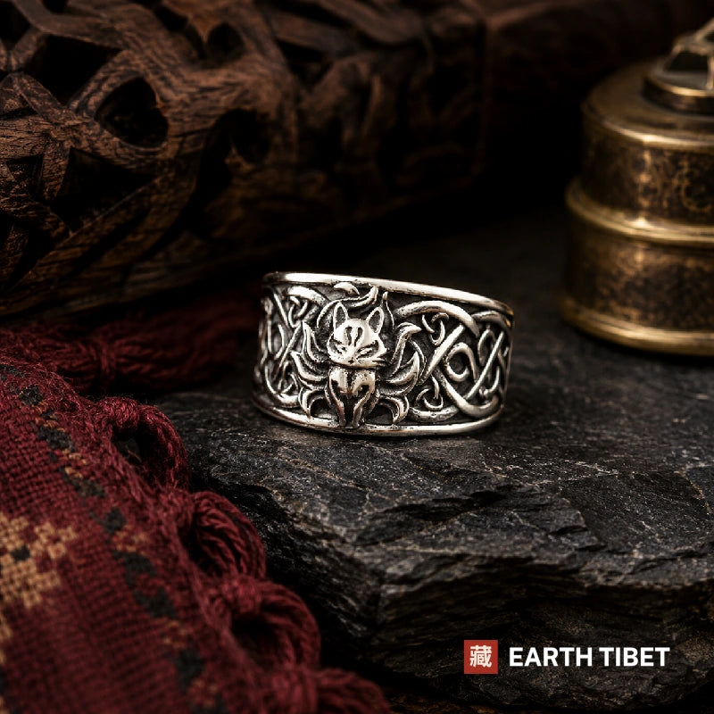 Front view of the nine-tailed fox ring, fox face centred with tails fanning either side