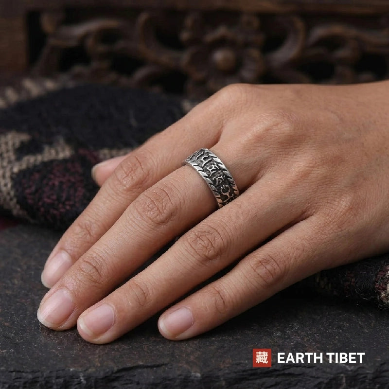 Om Mani Padme Hum Mantra Ring